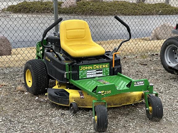 Image of John Deere Z235 Image 1