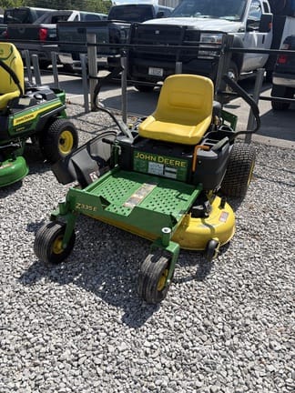 2014 John Deere Z335E Equipment Image0
