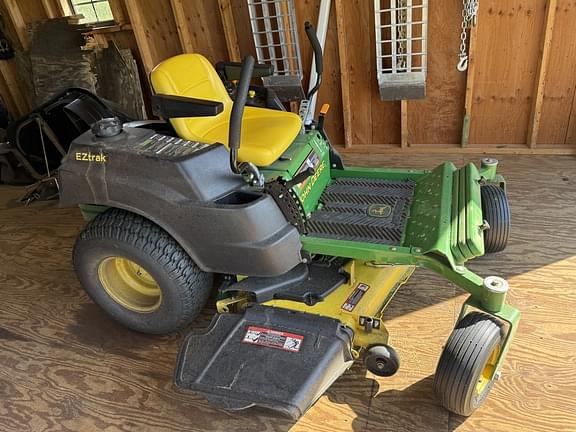 Image of John Deere Z425 Primary image