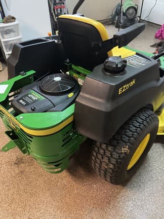 Image of John Deere Z425 equipment image 3