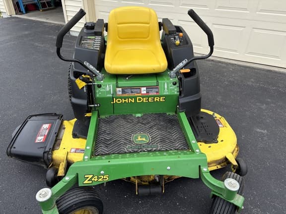 Image of John Deere Z425 Primary image