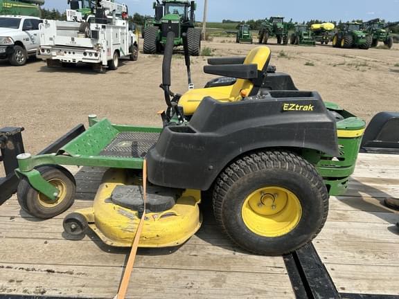 Image of John Deere Z425 equipment image 1