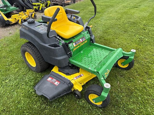 Image of John Deere Z425 equipment image 2