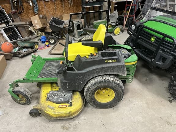 Image of John Deere Z445 Primary image