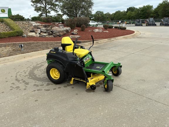 Image of John Deere Z445 equipment image 3