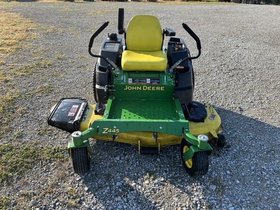 Image of John Deere Z445 equipment image 4