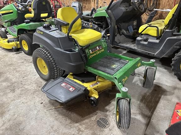 Image of John Deere Z445 Primary image