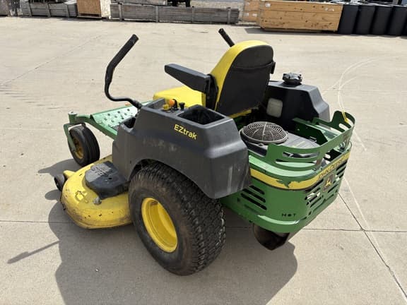 Image of John Deere Z445 equipment image 4