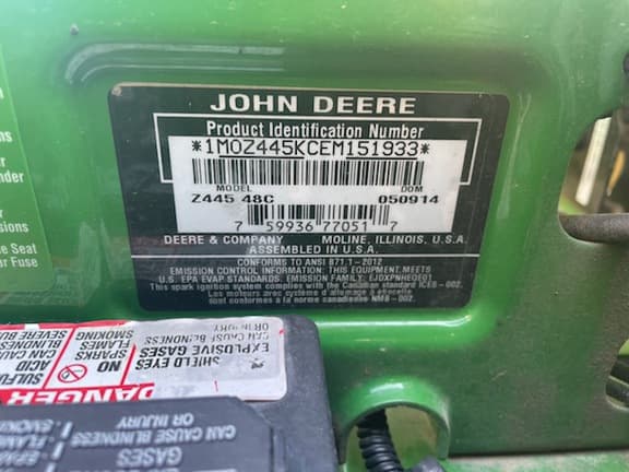 Image of John Deere Z445 equipment image 1
