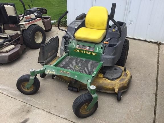 Image of John Deere Z445 equipment image 2