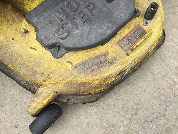 Image of John Deere Z445 equipment image 4