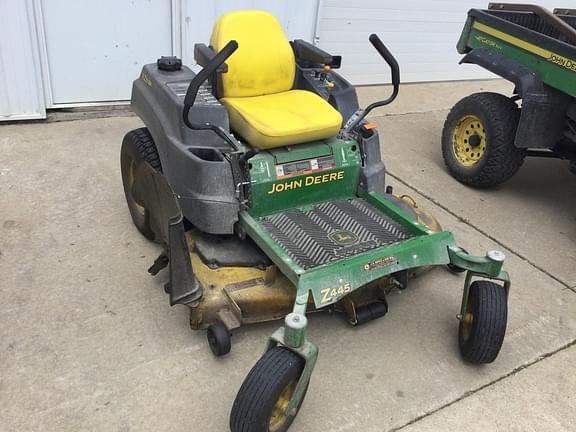 Image of John Deere Z445 Primary image