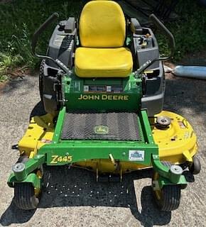 Image of John Deere Z445 Primary image