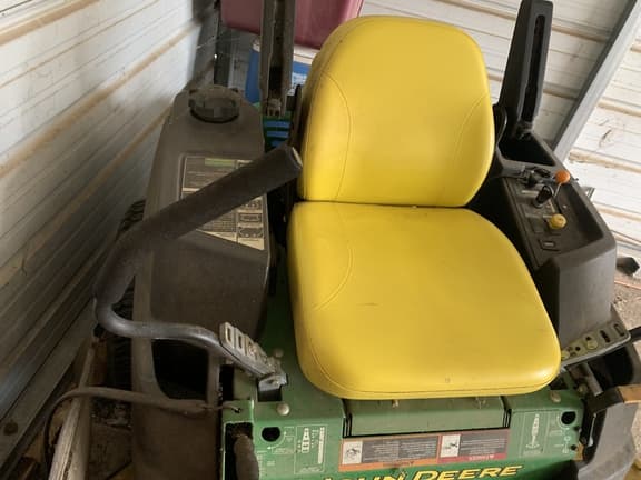 Image of John Deere Z445 equipment image 2
