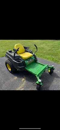 Image of John Deere Z445 equipment image 1