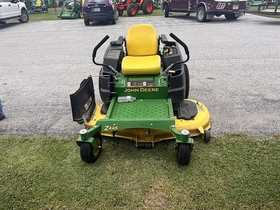 Image of John Deere Z445 equipment image 4