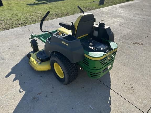 Image of John Deere Z445 equipment image 3
