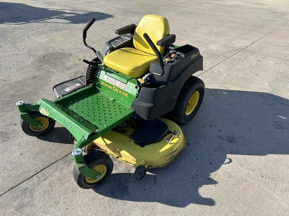 2014 John Deere Z445 Equipment Image0