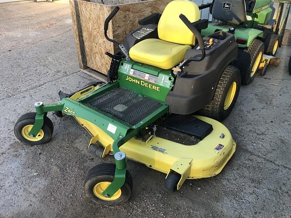 Image of John Deere Z465 equipment image 1