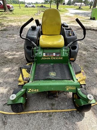 2014 John Deere Z645 Equipment Image0