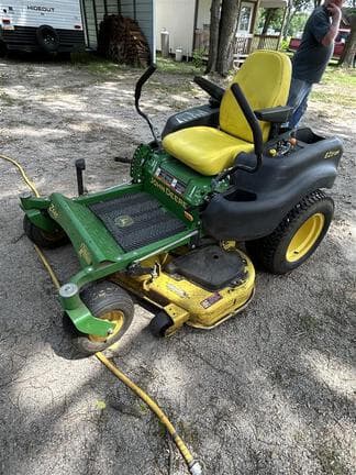 Image of John Deere Z645 equipment image 1