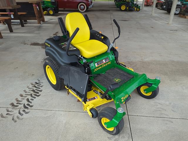 Image of John Deere Z645 equipment image 1