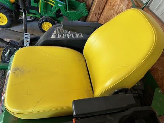Image of John Deere Z665 equipment image 4