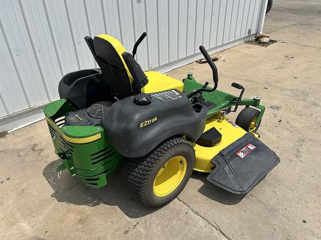 Image of John Deere Z665 equipment image 4