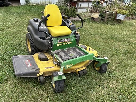 Image of John Deere Z665 equipment image 1