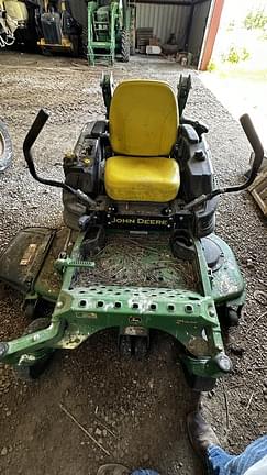 Image of John Deere Z915E equipment image 4