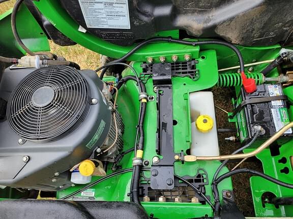 Image of John Deere Z920M equipment image 4