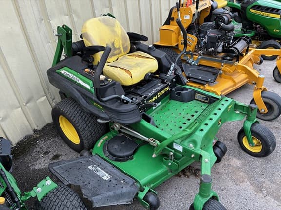 Image of John Deere Z930M equipment image 1