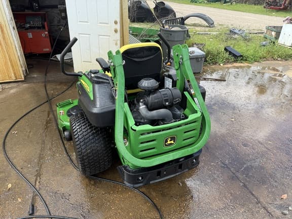 Image of John Deere Z930M equipment image 4