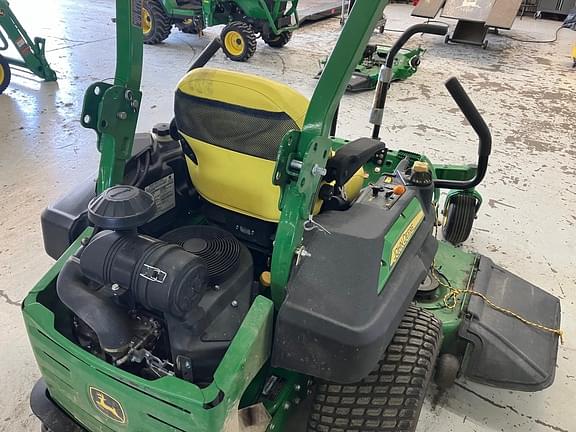 Image of John Deere Z930M equipment image 4