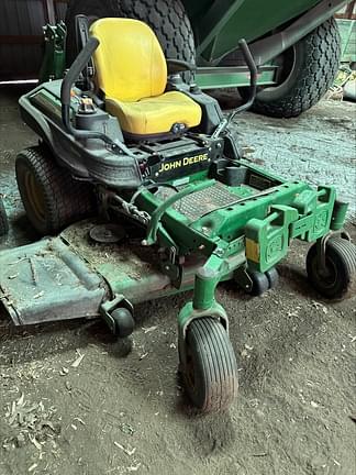 Image of John Deere Z930M equipment image 1
