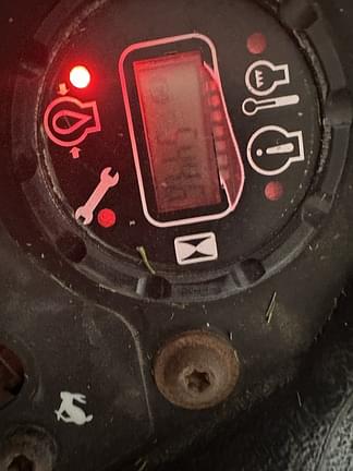 Image of John Deere Z930M equipment image 4