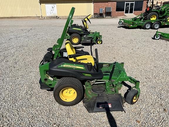 Image of John Deere Z930M equipment image 1