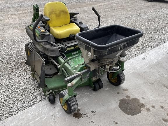 Image of John Deere Z930M equipment image 4