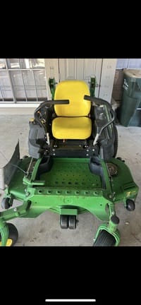 2014 John Deere Z930M Equipment Image0