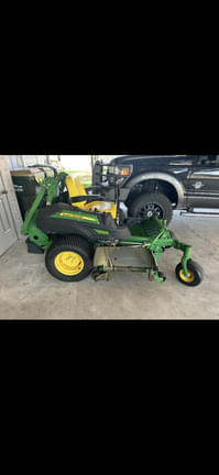 Image of John Deere Z930M equipment image 1