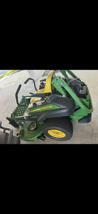 Image of John Deere Z930M equipment image 3