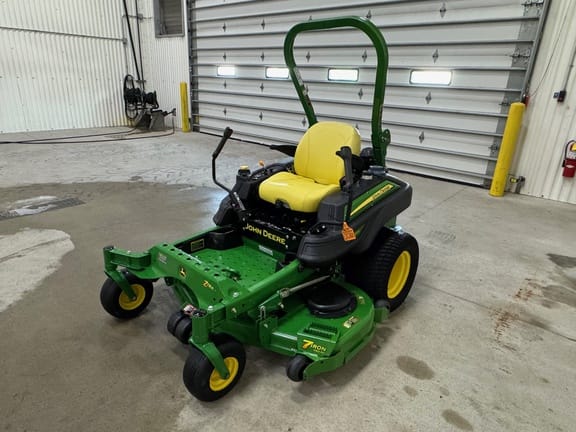 Main image John Deere Z930R