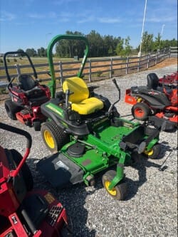 2014 John Deere Z930R Equipment Image0