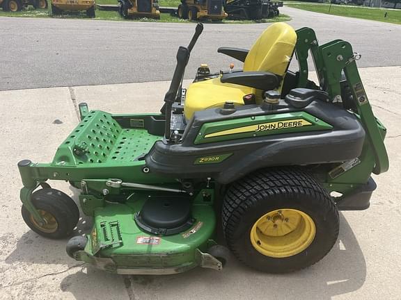 Image of John Deere Z930R equipment image 3