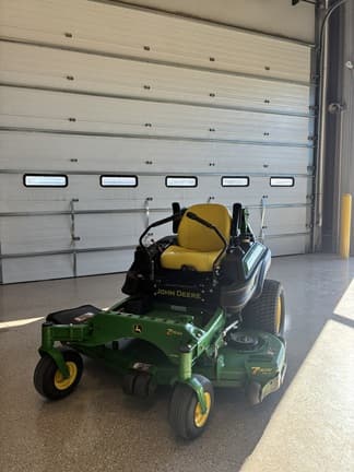 Image of John Deere Z930R equipment image 1