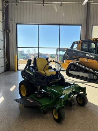 Image of John Deere Z930R equipment image 2