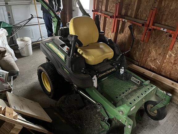 Image of John Deere Z930R equipment image 1
