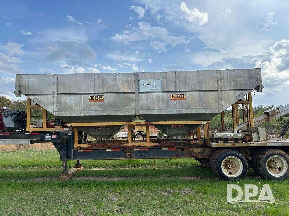 Image of KBH Fertilizer Chassis Primary image