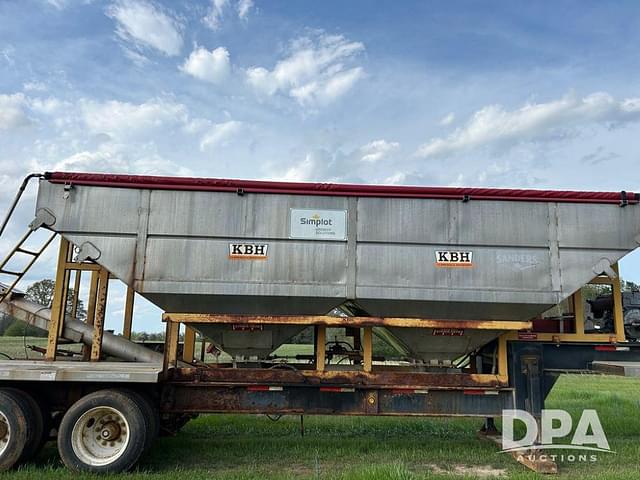 Image of KBH Fertilizer Chassis equipment image 1