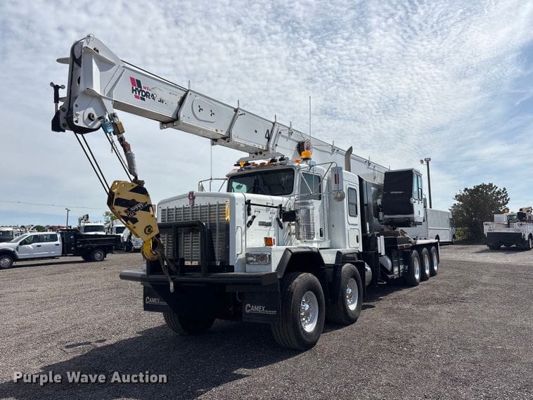 2014 Kenworth C500 Equipment Image0